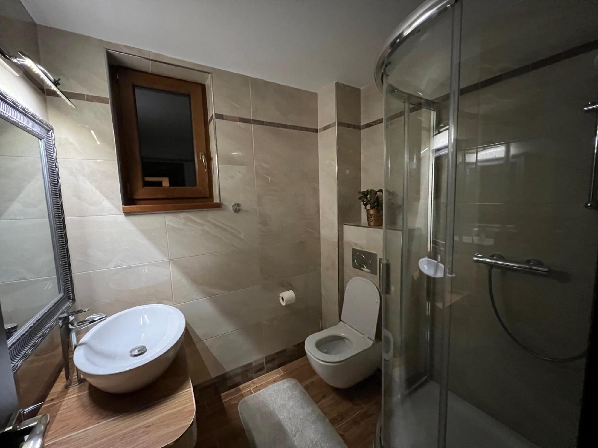Hotel Galeria Pezinska Baba Пежинок Екстериор снимка